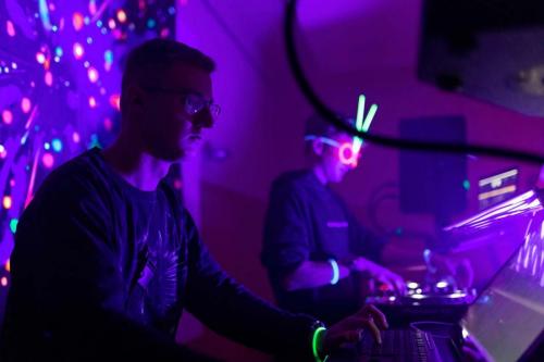 R6 3301-S-severe-noise