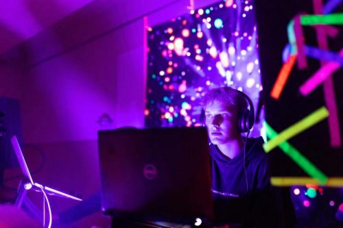 R6 3549-S-severe-noise